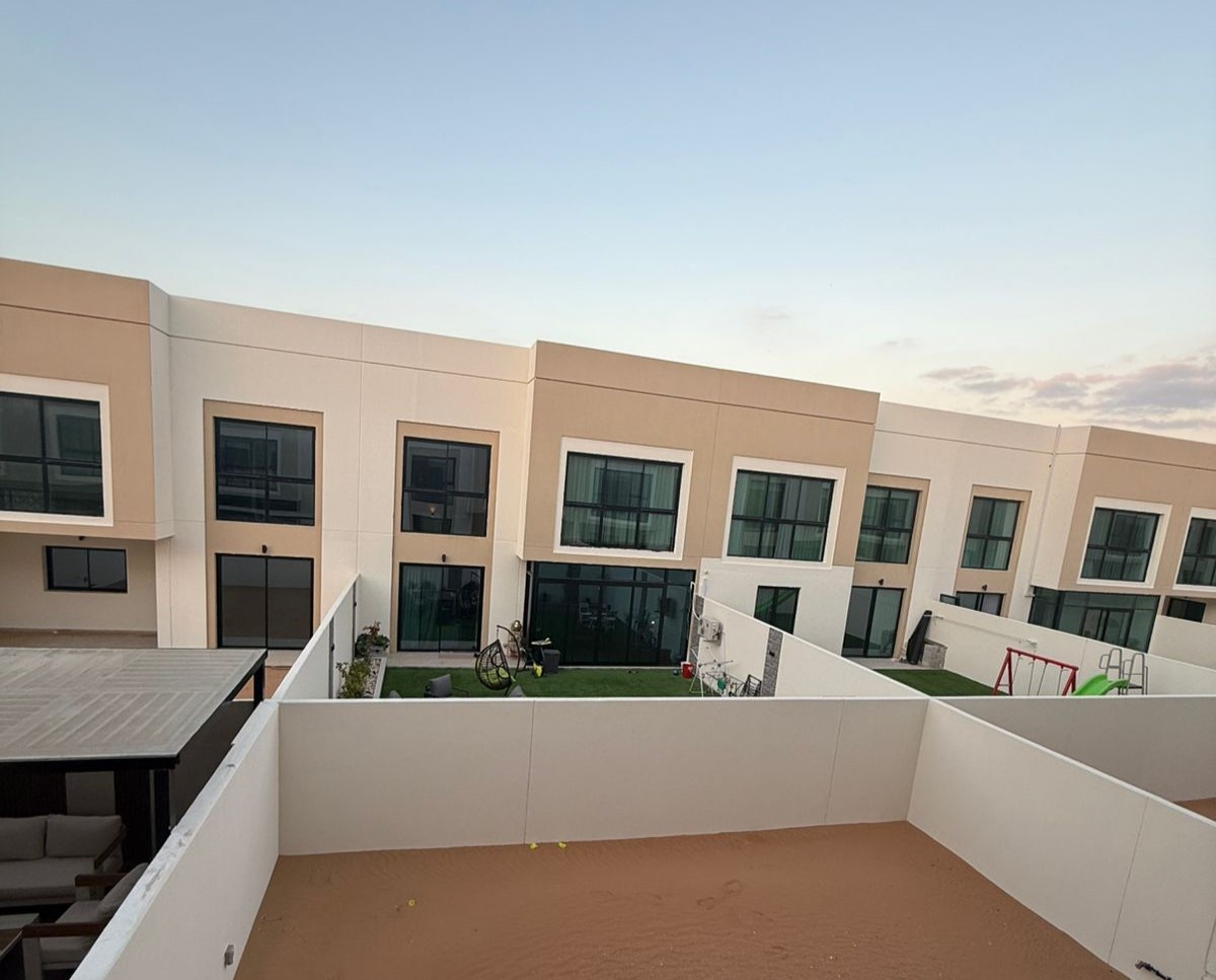 Private garden outdoor space in The Magnolias Yas Acres Abu Dhabi residence designed for relaxation, greenery, and exclusive family enjoyment.